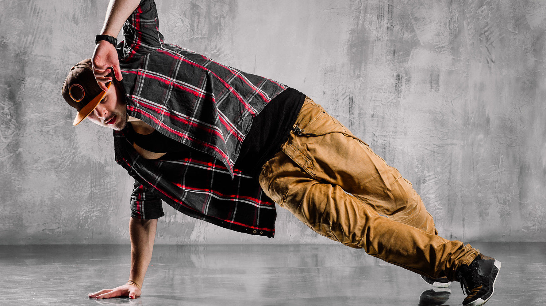 Streetwear for Spring: Embrace the Season's Vibe