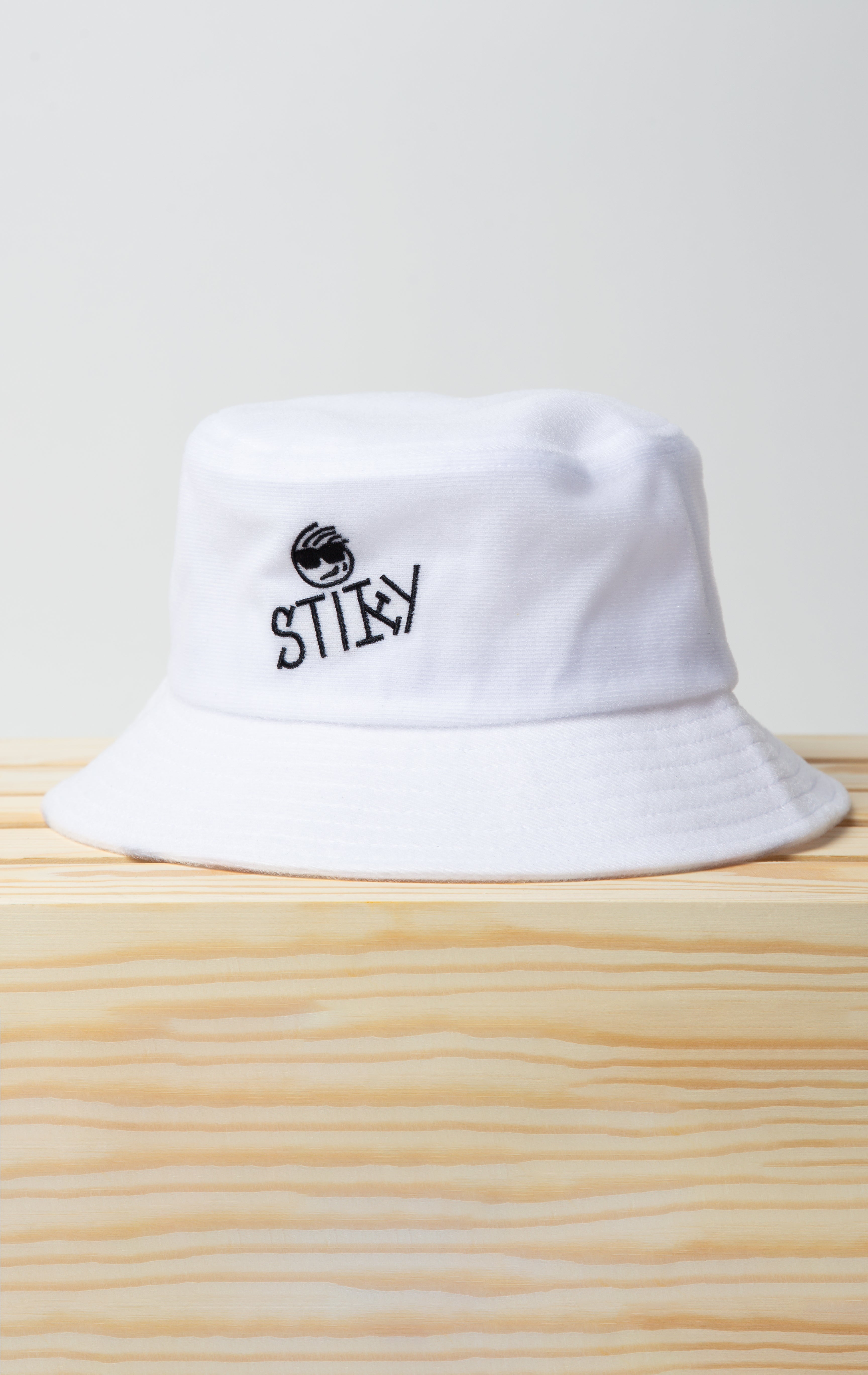 STIKY BUCKET HATS - DENiMPiRE