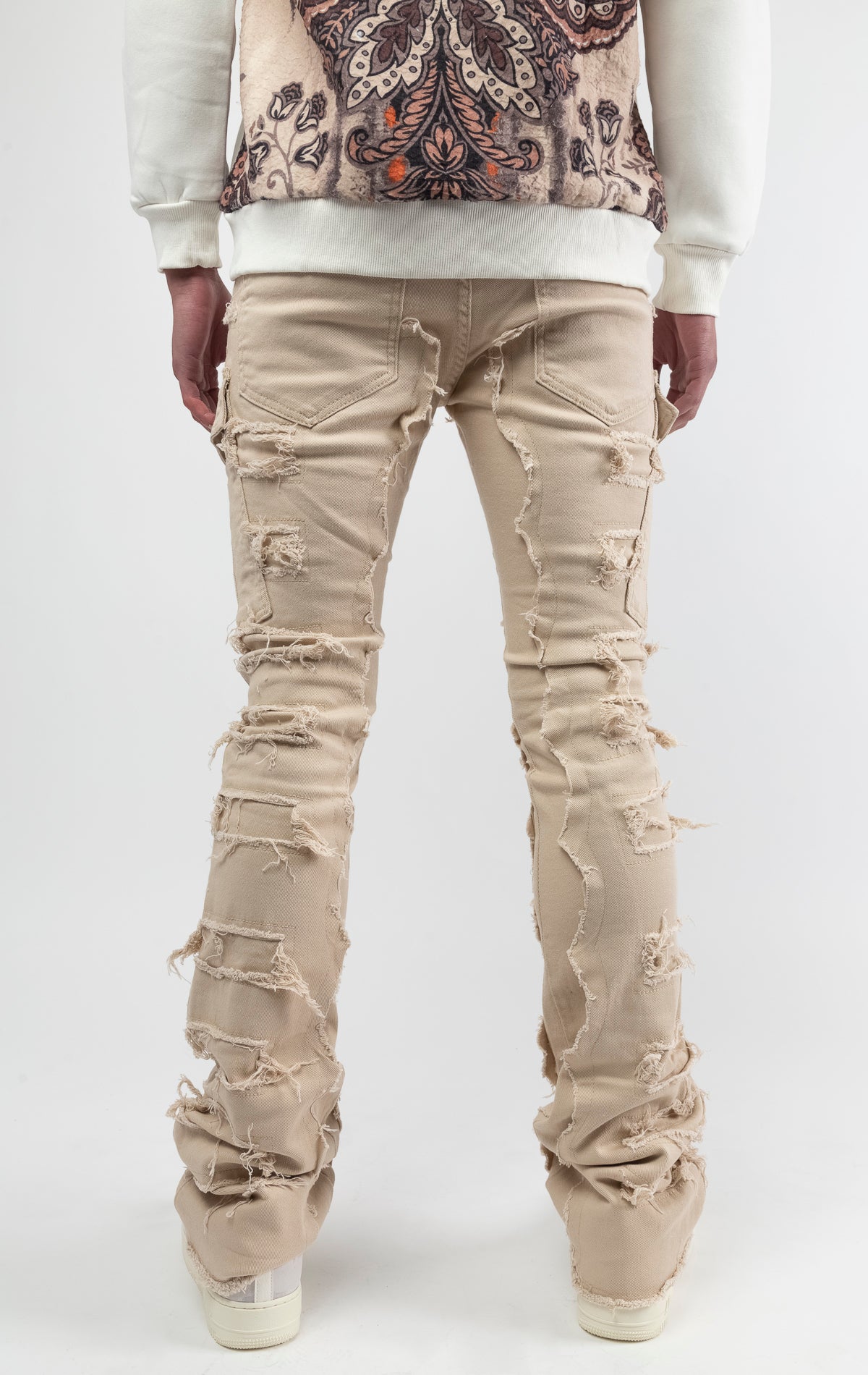 Khaki Fray panel with stitch design, stacked cargo jeans with classic 5 pockets and flared bottom leg.