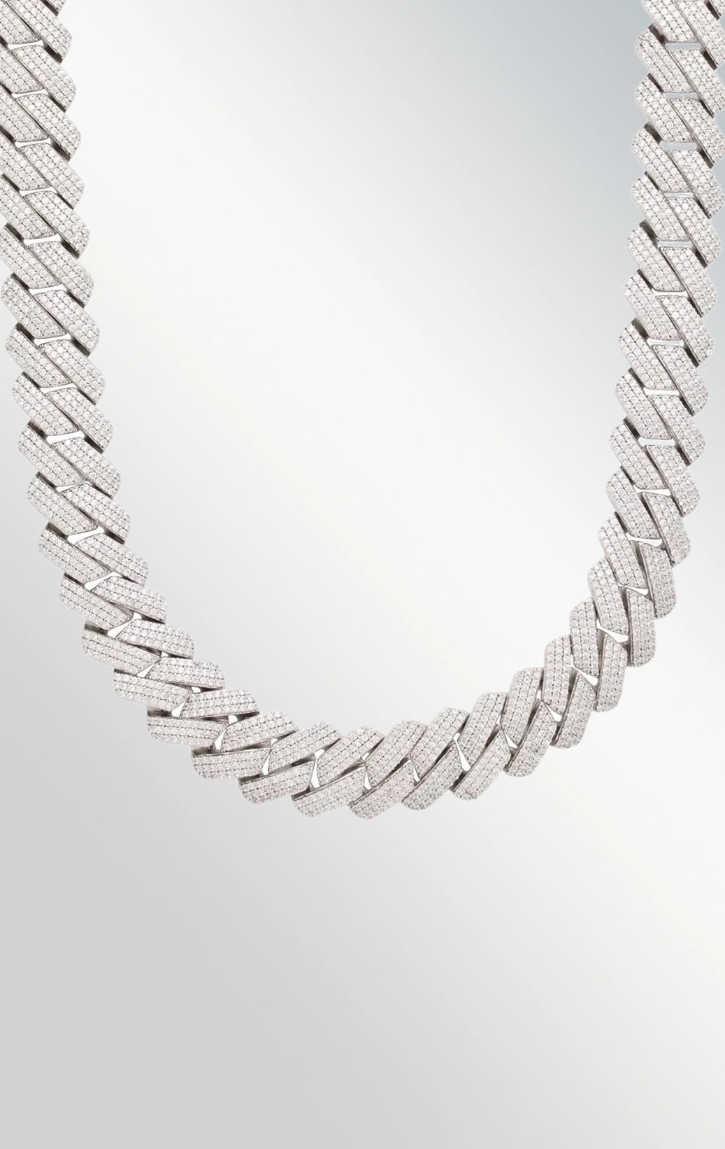 White gold KING ICE 18mm DMND BAGUETTE MIA-CUBAN CHAIN