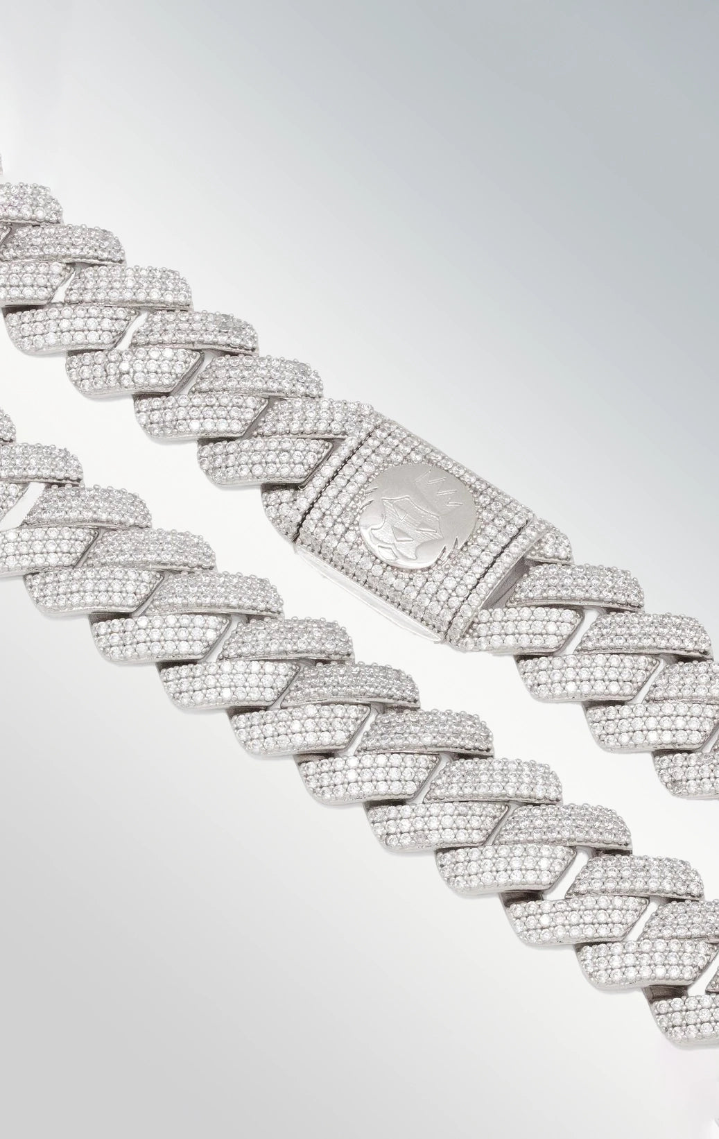 white gold KING ICE 18mm DMND BAGUETTE MIA-CUBAN CHAIN