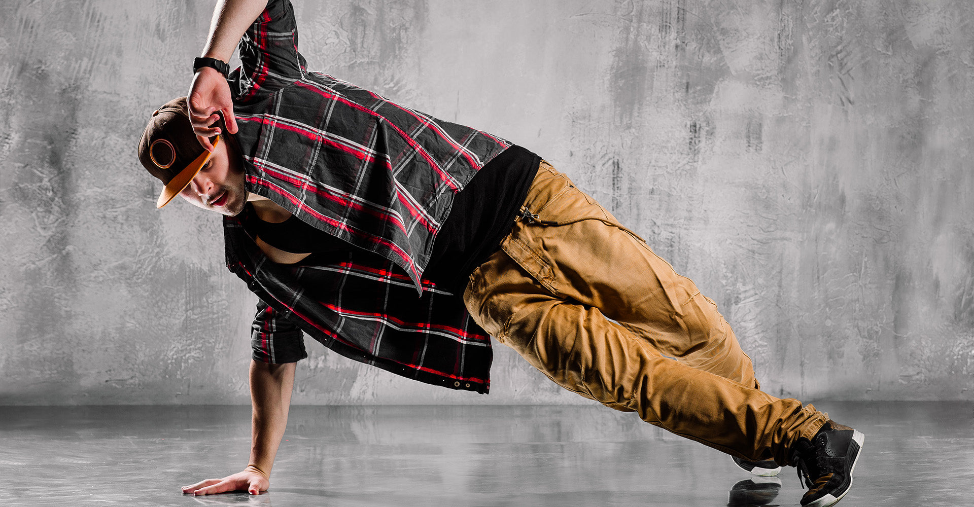 Streetwear for Spring: Embrace the Season's Vibe