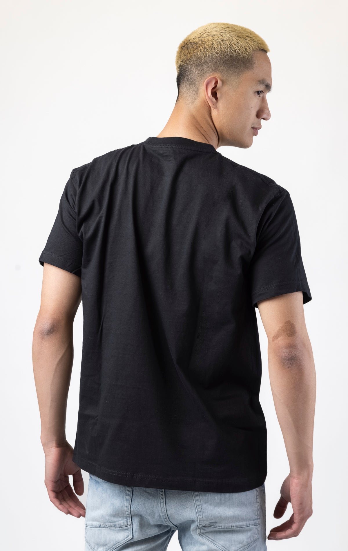 Oversized T-shirt with ribbed crew neck and Friends logo printed design on the front.