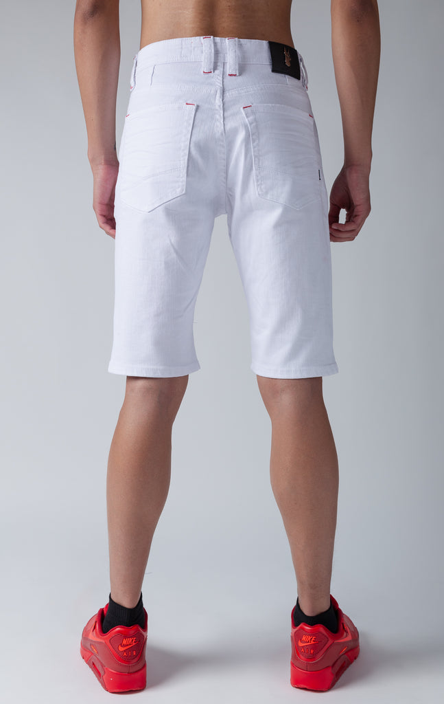 White denim shorts, crinkle effect on pockets