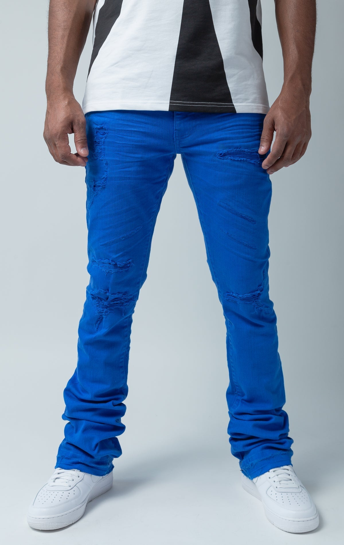 Royal blue shredded denim pants