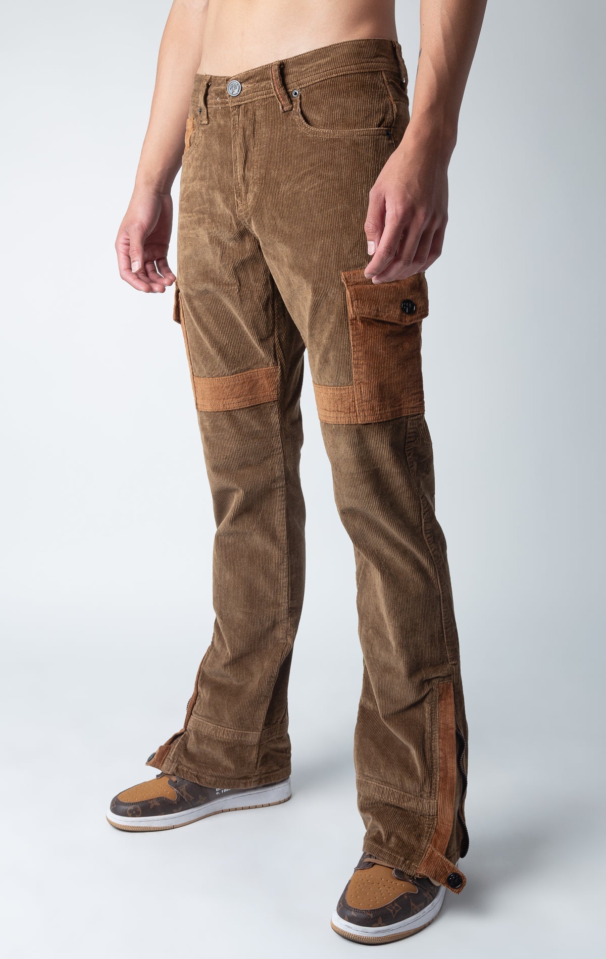 Mocha corduroy jeans&nbsp;with semi-stacked flares and sumptuous corduroy accents