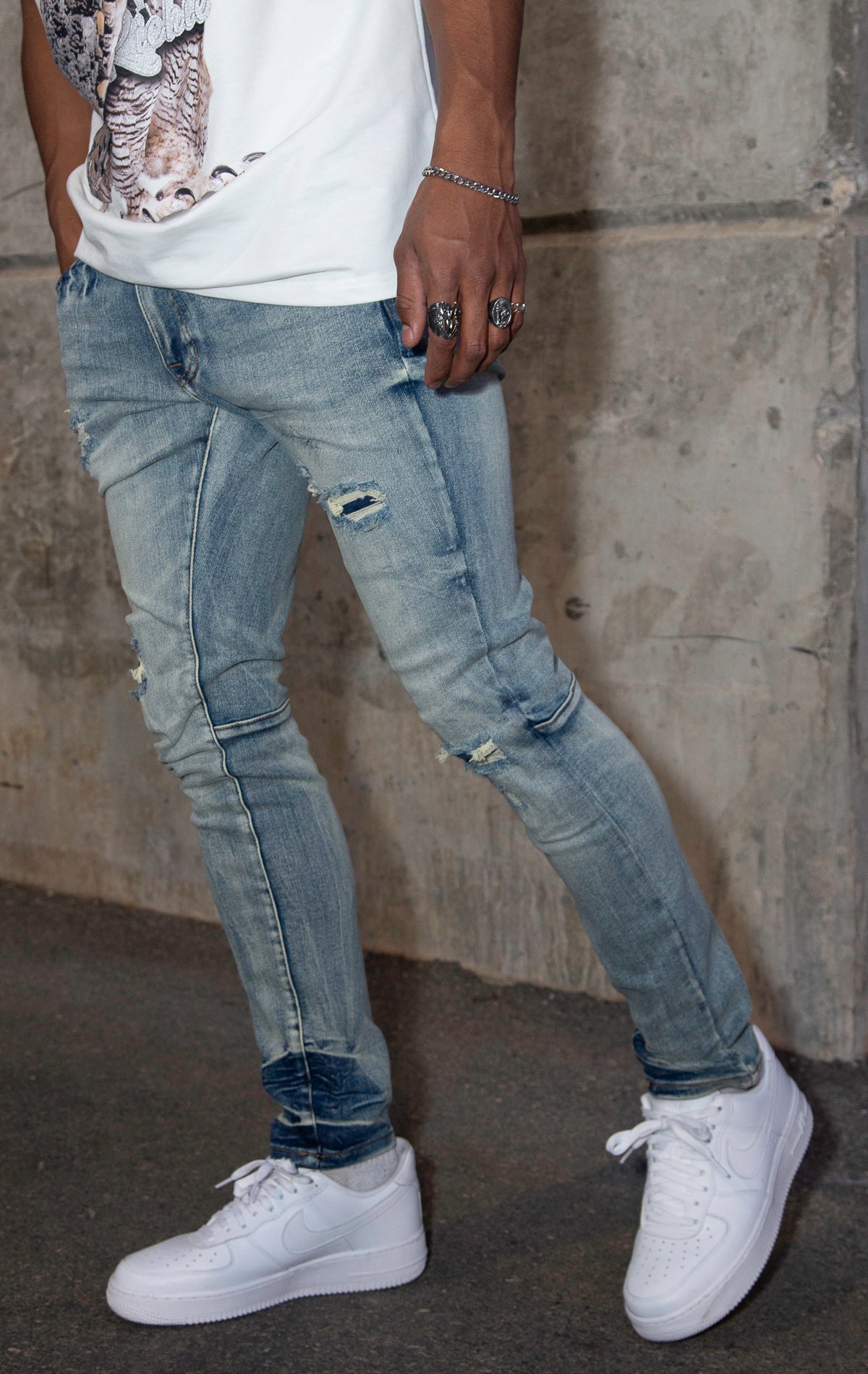 Ripped denim pants in Florance blue